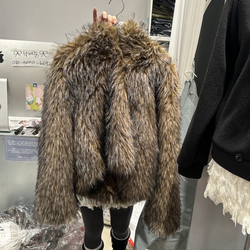 RIBBON東大門㊣直郵女裝新款推薦真品時尚短款大衣皮草連帽RIBBON短款大衣圖色2