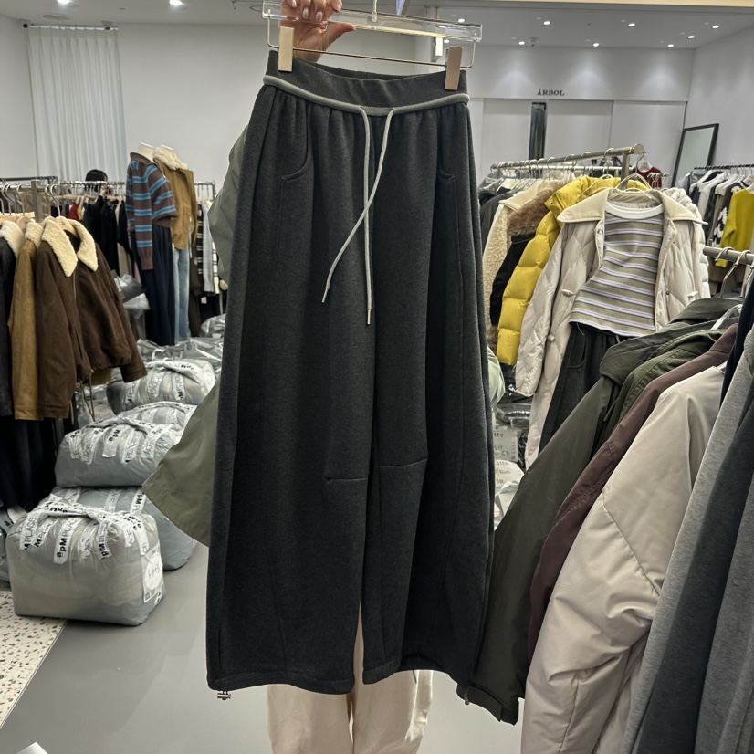 LATTE-P東大門㊣直郵女士新款25秋冬熱賣人氣休閑時尚休閑褲LATTE-P休閑褲圖色3墨色