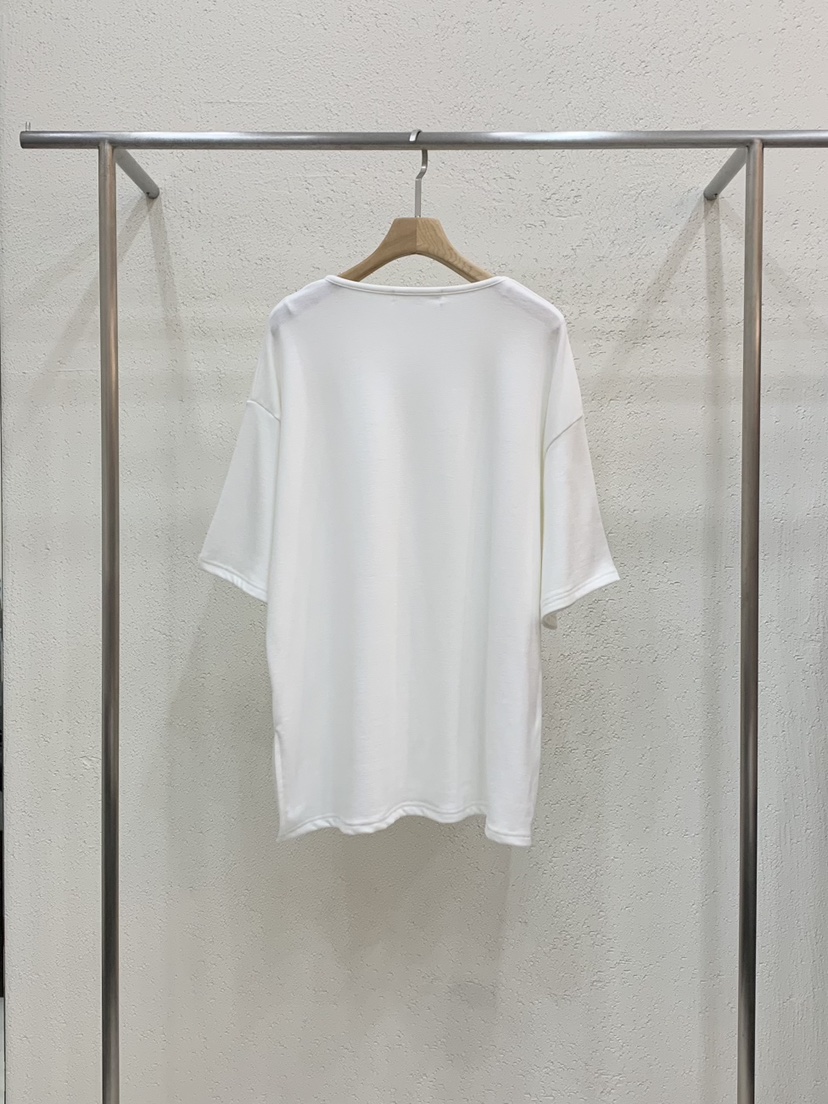 LIGHT AND SALT東大門㊣代購女裝新品熱賣推薦休閑時尚T恤LIGHT AND SALTT恤