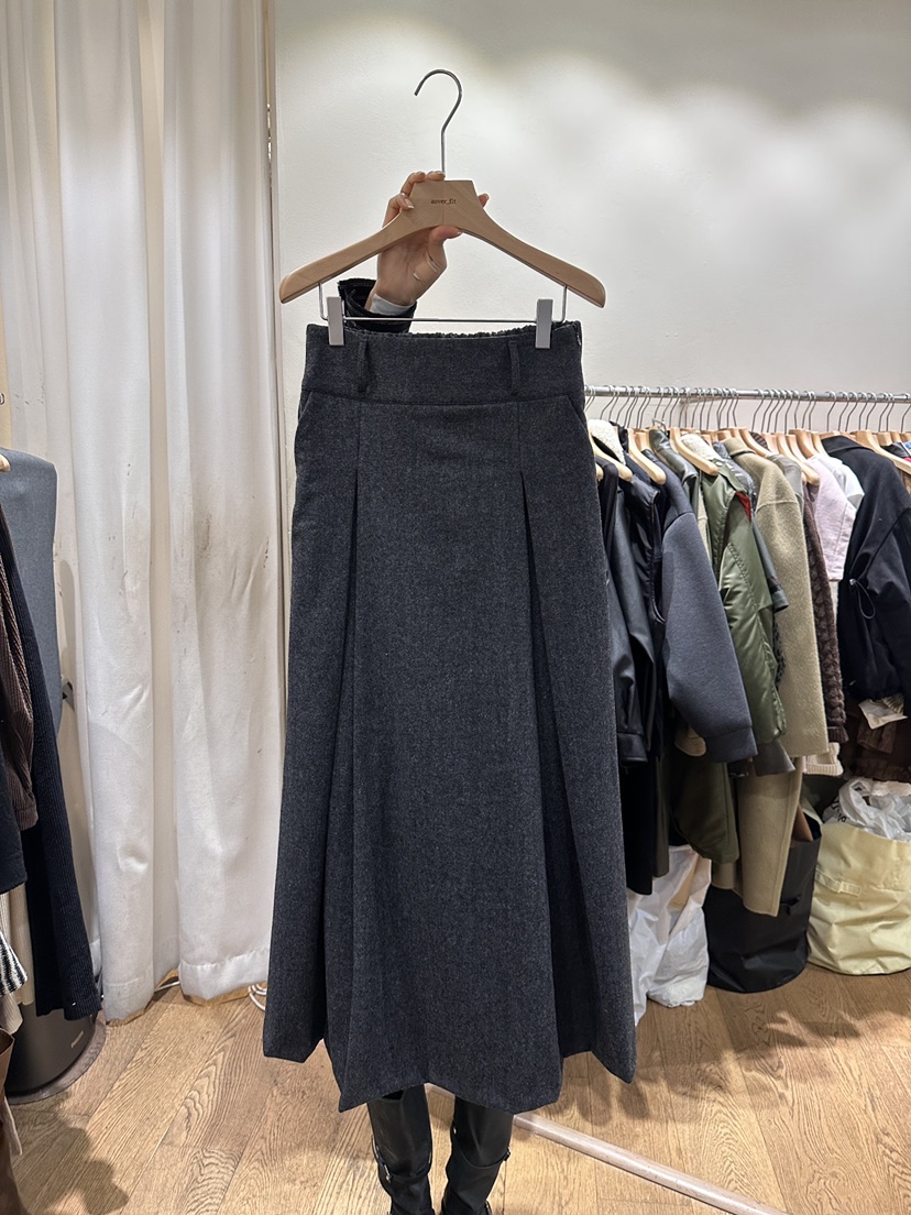 AUVERFIT韓國直郵㊣女士新款25秋冬人氣熱賣長裙人字紋褶裙AUVERFIT長裙圖色3