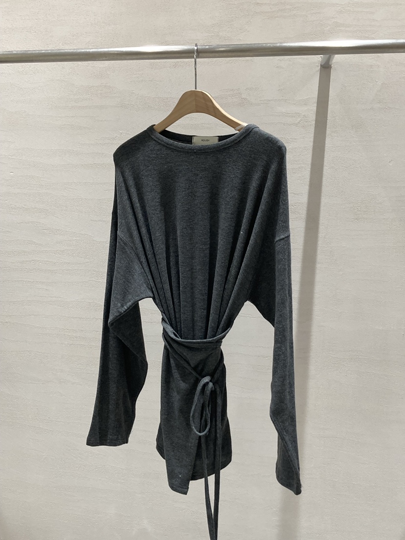 ROUGH東大門㊣實拍女士新款時尚休閑推薦熱賣職業25秋冬長袖T恤ROUGH長袖T恤圖色1墨色