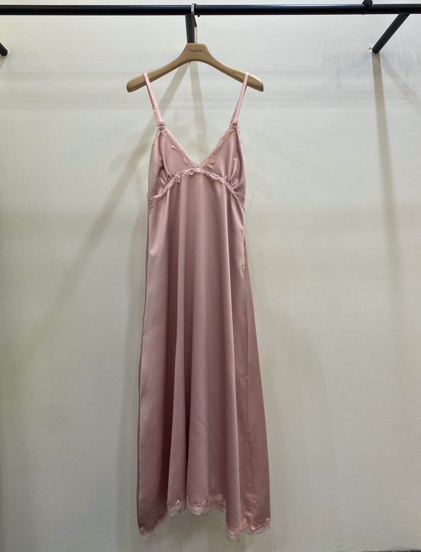 PERSON韓國直郵㊣女裝新品人氣推薦休閑真品連衣裙蕾絲緞面PERSON連衣裙圖色1