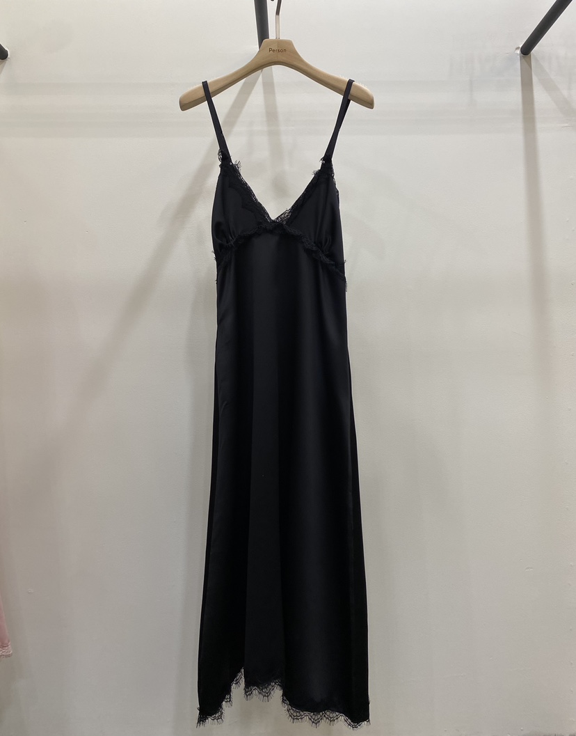 PERSON韓國直郵㊣女裝新品人氣推薦休閑真品連衣裙蕾絲緞面PERSON連衣裙圖色2