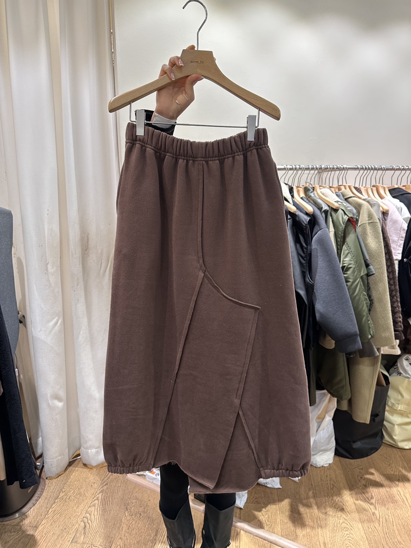 AUVERFIT韓國代購㊣女裝新款熱賣職業時尚推薦人氣真品長裙AUVERFIT長裙圖色2