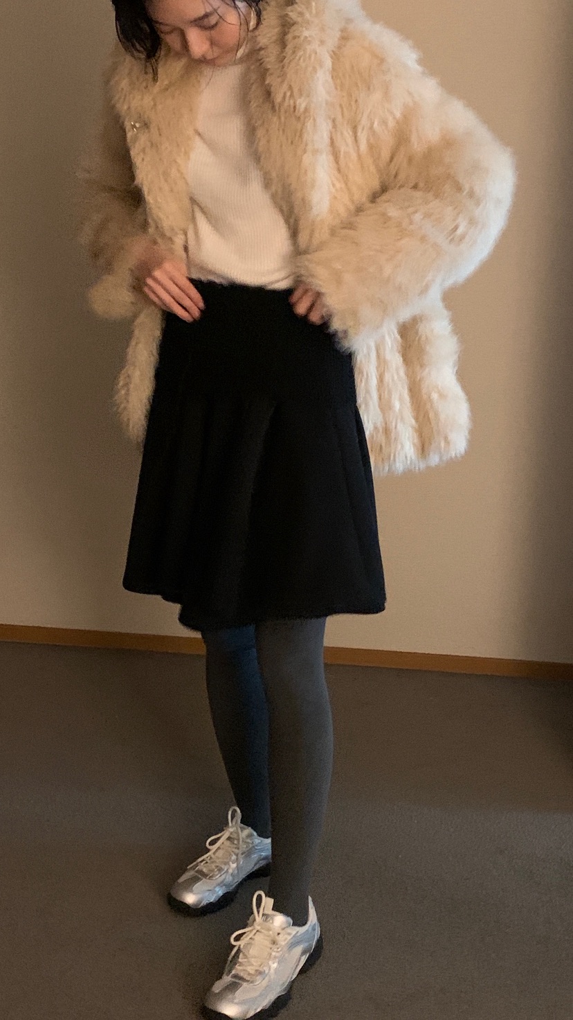 OVER RICH東大門㊣直郵女士新款推薦時尚人氣短裙羊毛喇叭OVER RICH短裙