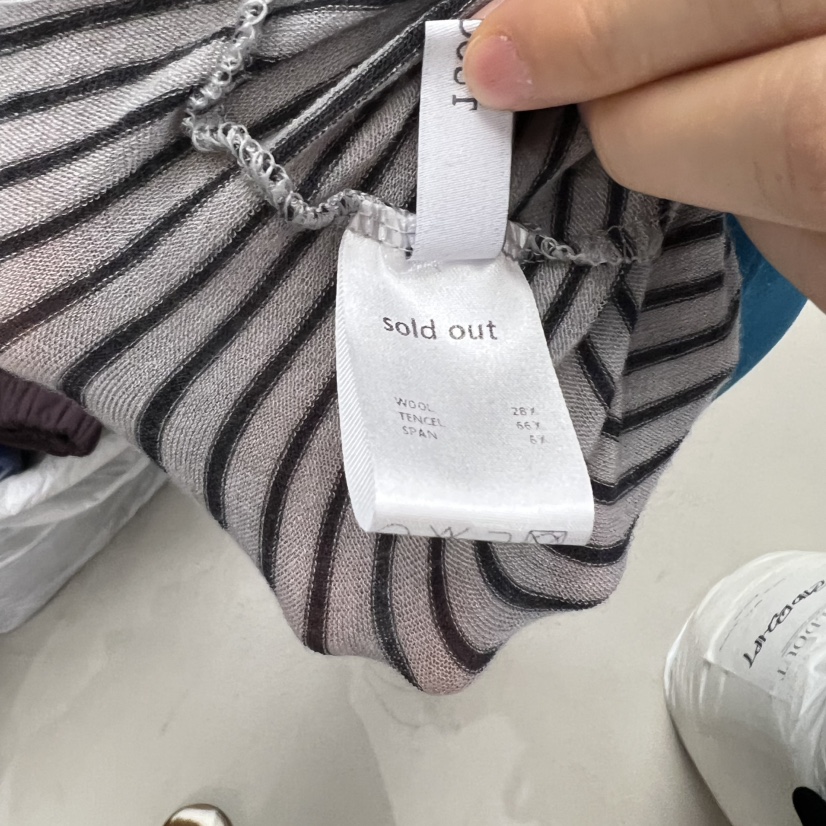 SOLD OUT韓國代購㊣女士新款人氣真品時尚職業25秋冬長袖T恤SOLD OUT長袖T恤