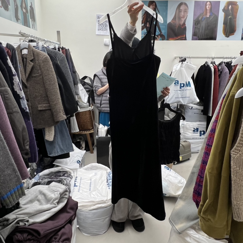 SOLD OUT東大門㊣實拍女士新款25秋冬時尚職業真品熱賣連衣裙SOLD OUT連衣裙