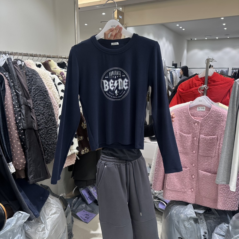 BENE韓國代購㊣女裝新品職業休閑25秋冬時尚人氣推薦長袖T恤BENE長袖T恤圖色3深藍色