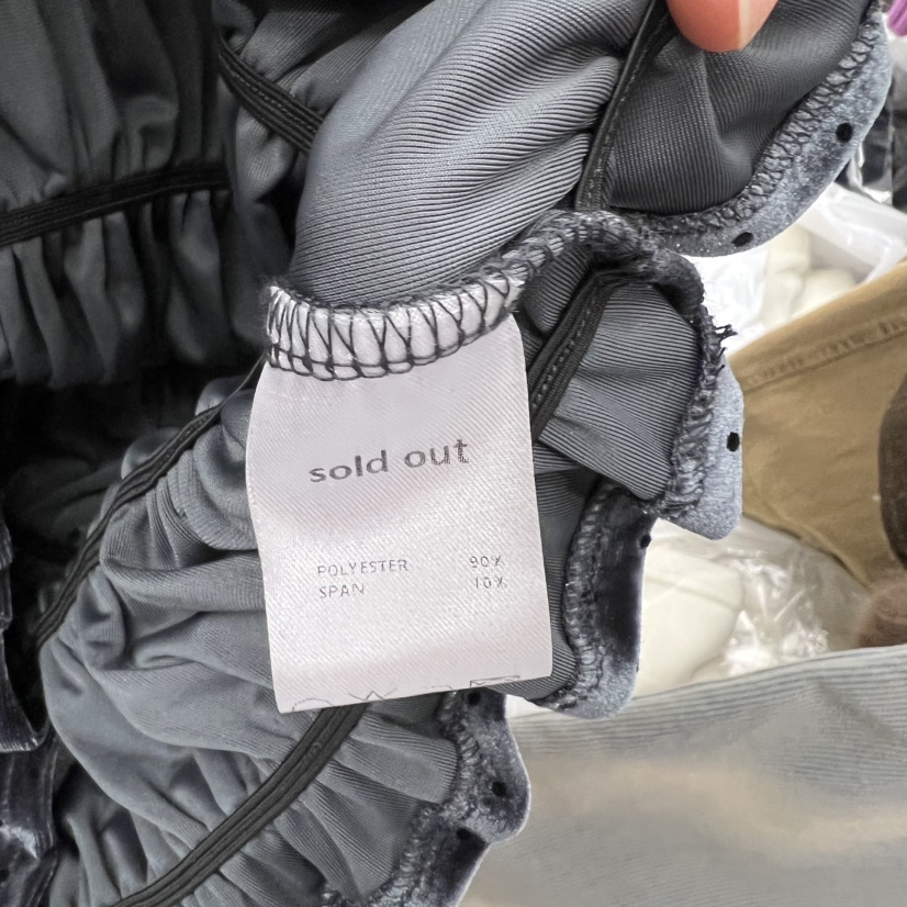 SOLD OUT東大門㊣直郵女裝新款時尚職業真品25秋冬吊帶背心SOLD OUT吊帶/背心