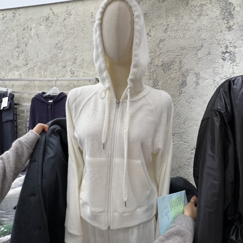 SOLD OUT韓國代購㊣女裝新款人氣真品時尚職業休閑25秋冬衛衣SOLD OUT衛衣圖色2