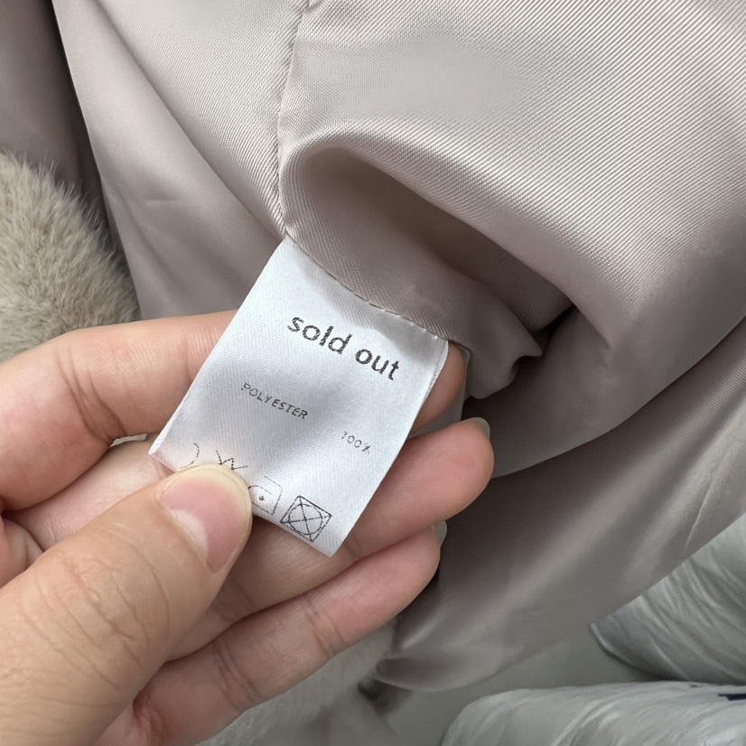 SOLD OUT東大門㊣直郵女士新款休閑時尚推薦短款大衣皮草雙層SOLD OUT短款大衣