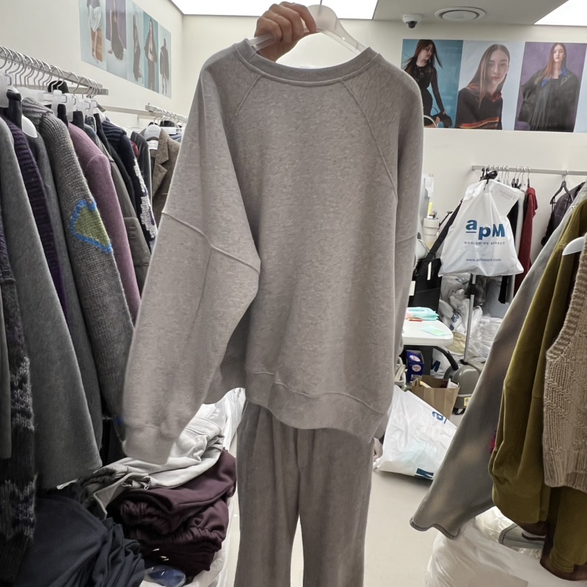 SOLD OUT東大門㊣直郵女裝新款25秋冬熱賣真品時尚衛衣加絨SOLD OUT衛衣