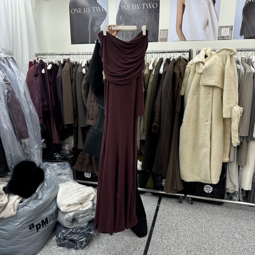 ONEBYTWO韓國代購㊣女裝新品熱賣推薦時尚真品人氣連衣裙露肩ONE BY TWO連衣裙圖色1