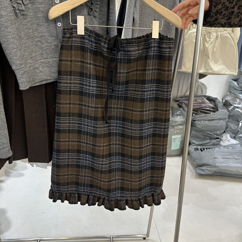 AVECNOUS東大門㊣代購女裝新款推薦熱賣半身裙中短裙羊毛格子AVECNOUS半身裙/中短裙圖色2