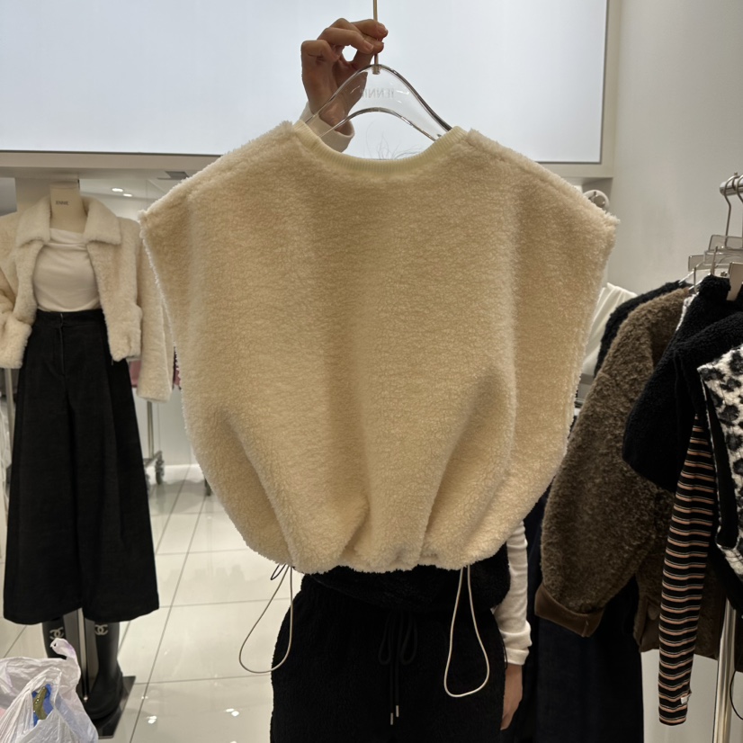 JENNIE韓國代購㊣女士新品25秋冬職業人氣吊帶背心加絨抓絨JENNIE/VENEFIT吊帶/背心