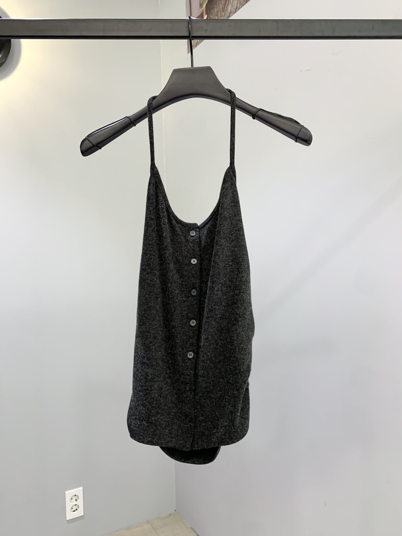 SOFTNESS韓國代購㊣女裝新品推薦真品熱賣吊帶背心羊毛紐扣Softness/Cosmic吊帶/背心圖色2