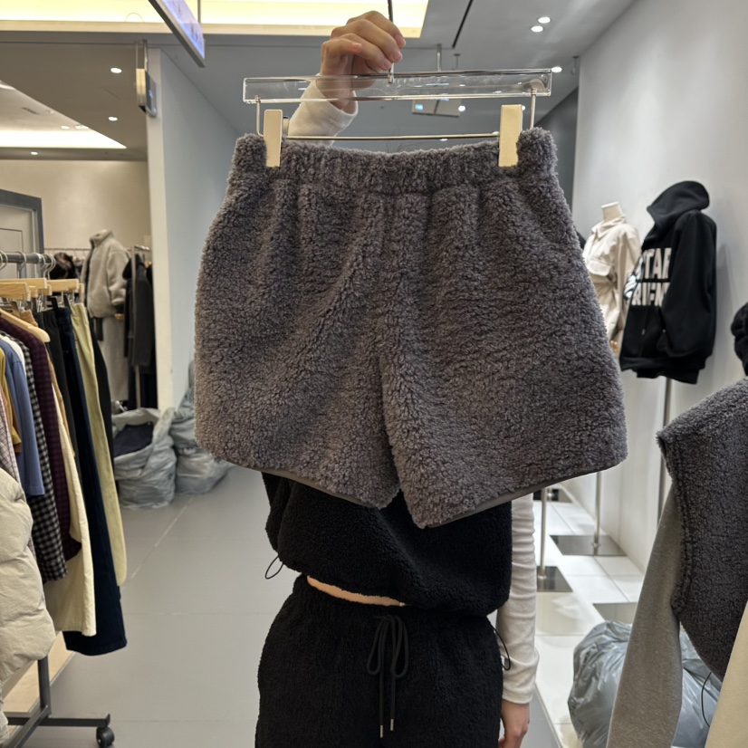 JENNIE東大門㊣實拍女士新款人氣真品職業熱賣25秋冬短褲加絨JENNIE/VENEFIT短褲