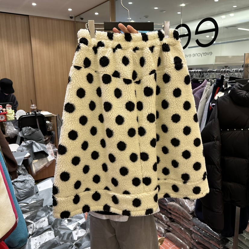 E/E/E東大門㊣代購女裝新品熱賣時尚推薦人氣半身裙中短裙E/E/E半身裙/中短裙