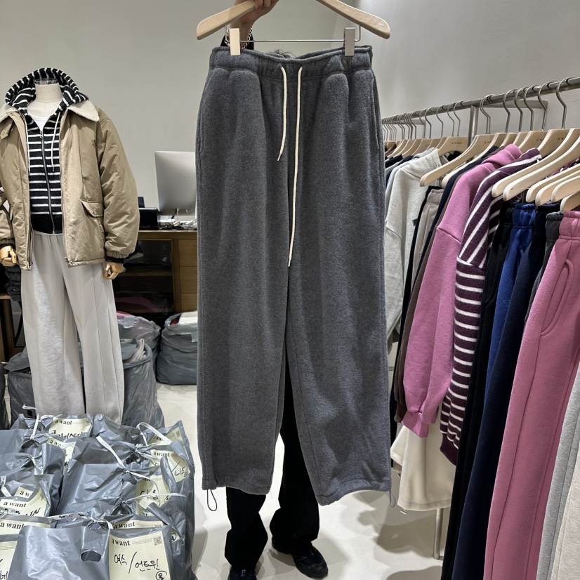 A WANT東大門㊣代購女士新品熱賣職業人氣推薦休閑褲加絨抓絨A WANT休閑褲圖色2