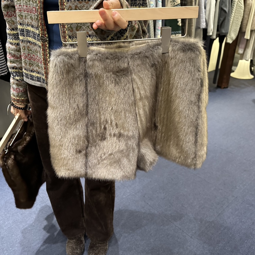 FURE東大門㊣代購女士新款人氣25秋冬推薦熱賣職業短褲麂皮FURE短褲圖色1