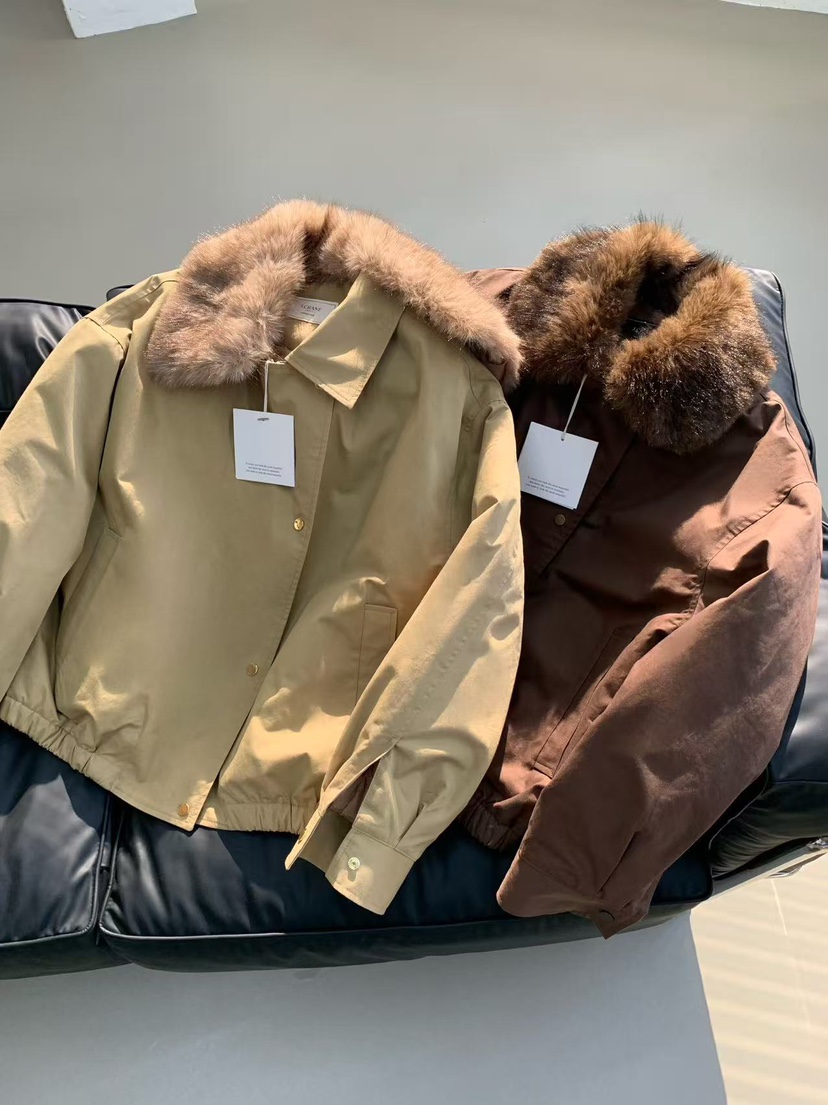 J CRANE-A韓國代購㊣女裝新品熱賣夾克毛領可拆可拆卸浣熊J CRANE夾克