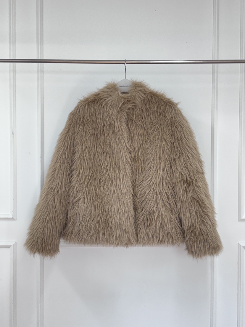 LONDON FLAT東大門㊣實拍女士新品時尚休閑人氣短款大衣皮草LONDON FLAT短款大衣圖色1