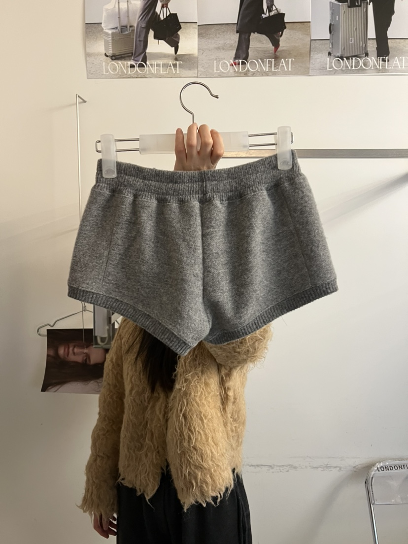 LONDON FLAT韓國直郵㊣女士新款熱賣25秋冬人氣時尚推薦套裝LONDON FLAT套裝