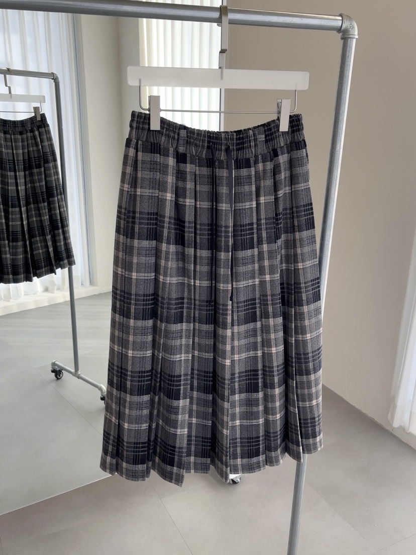 J CRANE-A東大門㊣直郵女裝新款時尚推薦職業半身裙中短裙J CRANE半身裙/中短裙圖色1