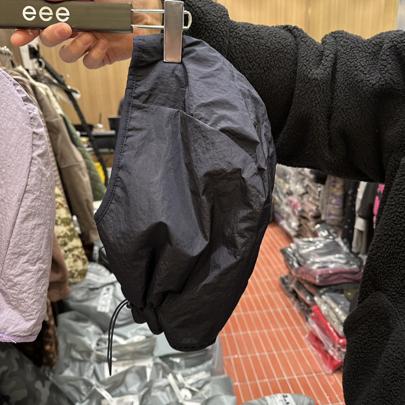 E/E/E韓國代購㊣女士新款熱賣時尚25秋冬職業推薦帽子兩面E/E/E帽子圖色2