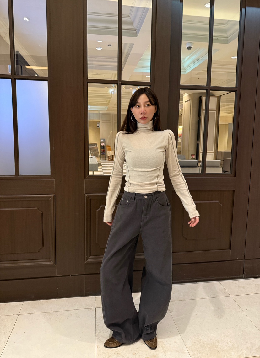 LUMIPLE韓國直郵㊣女裝新品休閑時尚職業熱賣長袖T恤修身高領LUMIPLE長袖T恤