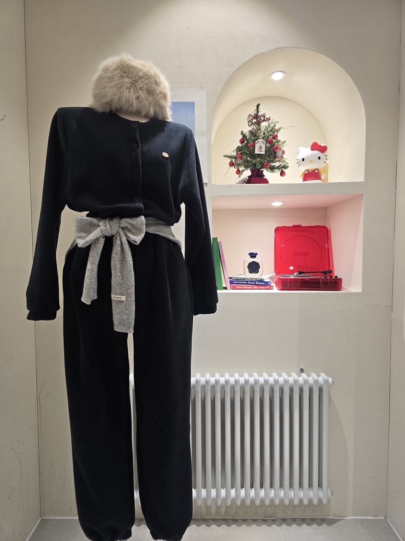 LIKEVAM東大門㊣直郵女士新款熱賣職業人氣連體褲含帽子抓絨LIKEVAM連體褲