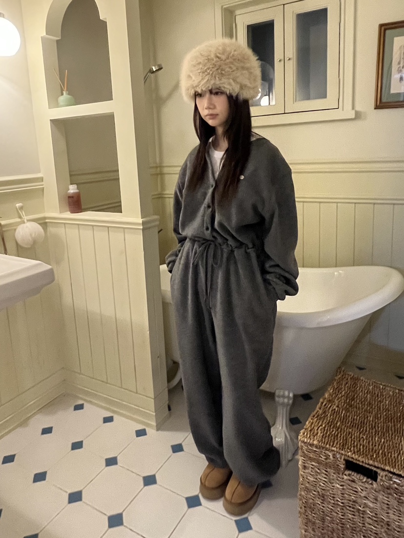 LIKEVAM東大門㊣直郵女士新款熱賣職業人氣連體褲含帽子抓絨LIKEVAM連體褲