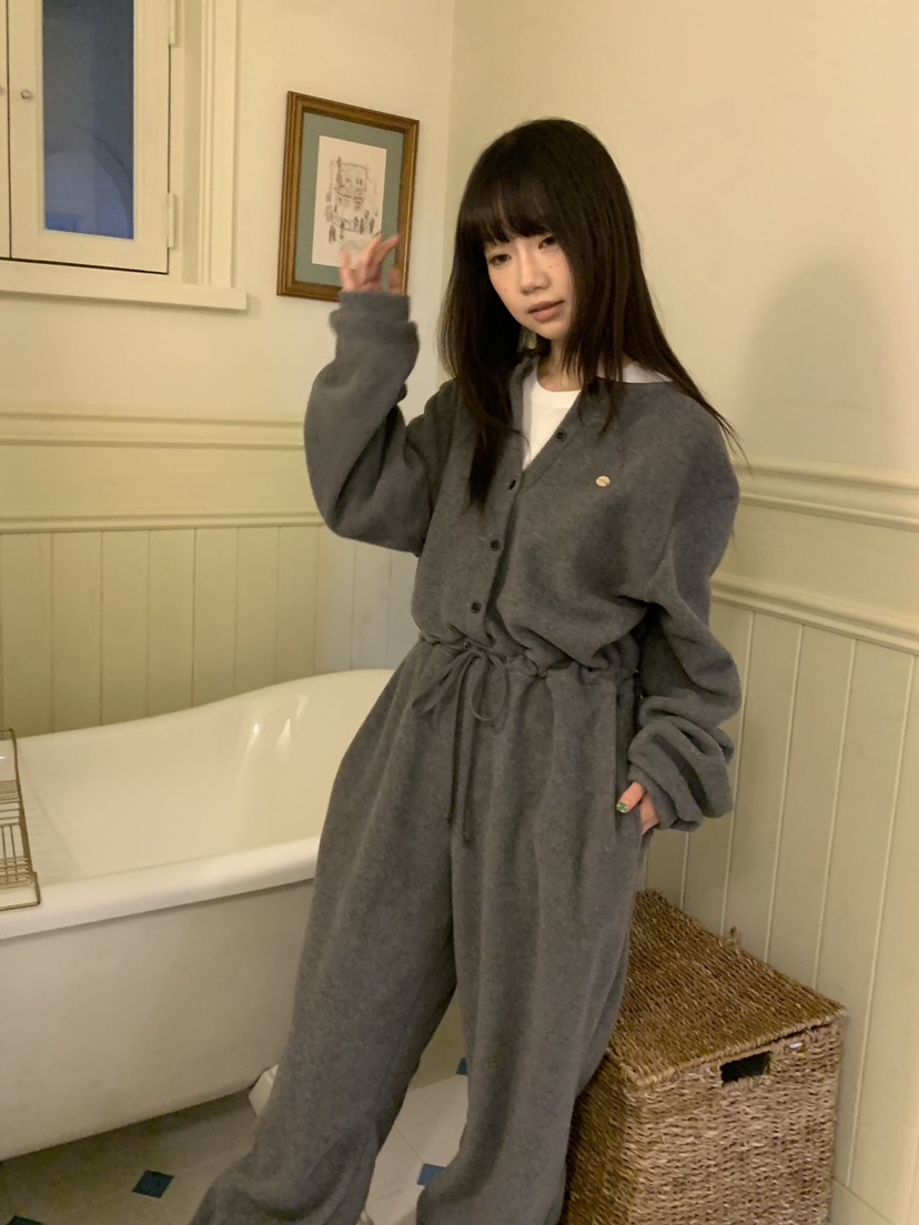 LIKEVAM東大門㊣直郵女士新款熱賣職業人氣連體褲含帽子抓絨LIKEVAM連體褲