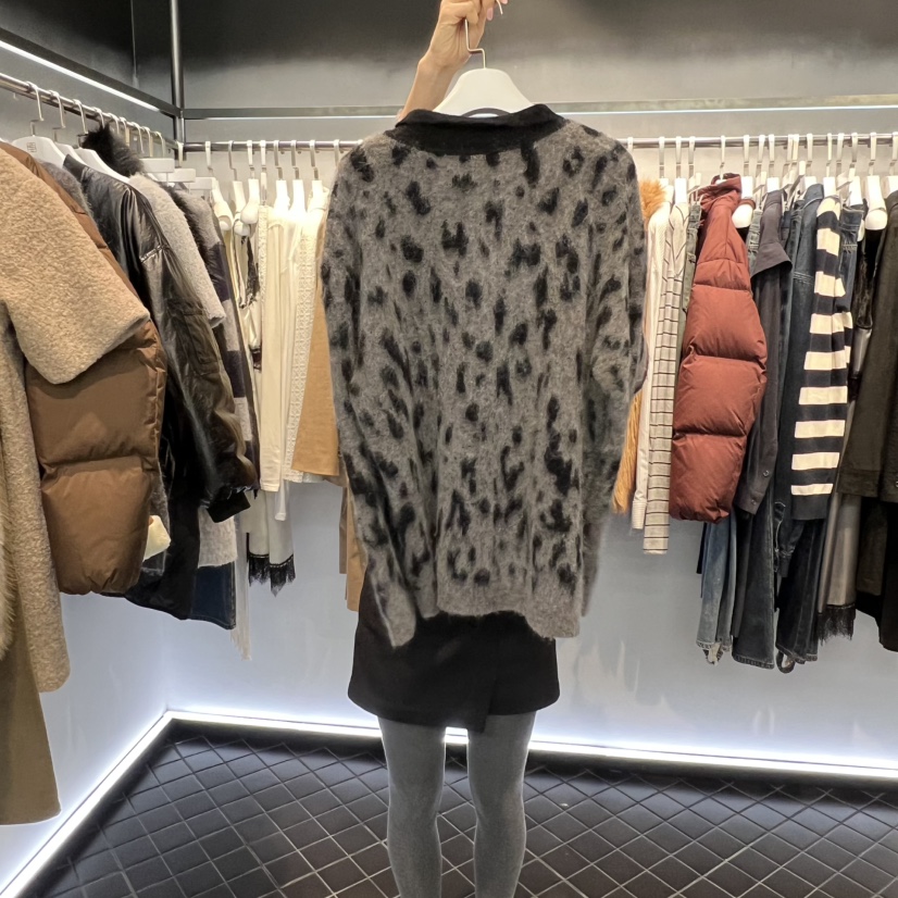 OUS/INCH-L韓國代購㊣女士新款人氣針織衫假兩件馬海毛豹紋開衫OUS/INCH針織衫