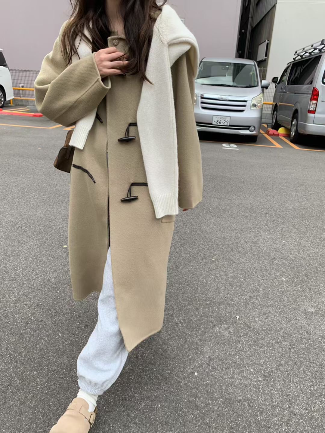 PYT-ot東大門㊣實拍女裝新品熱賣休閑人氣推薦職業中長款大衣pretty young thing中長款大衣圖色1