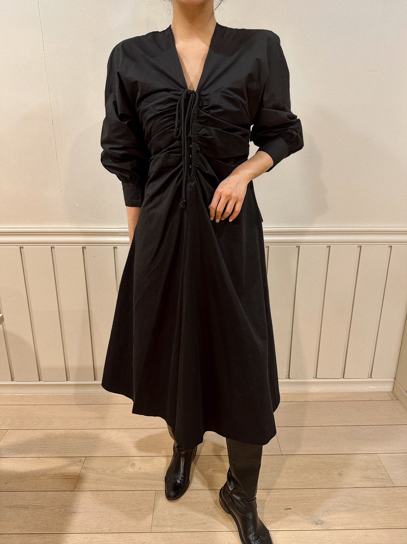 81 MARKET-L東大門㊣直郵女裝新品熱賣真品人氣25秋冬連衣裙81 MARKET-L連衣裙