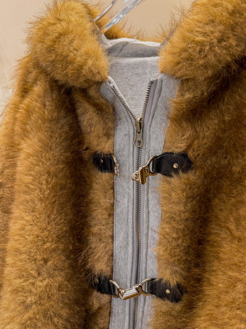 81 MARKET-L韓國直郵㊣女裝新款推薦人氣熱賣短款大衣里外穿81 MARKET-L短款大衣