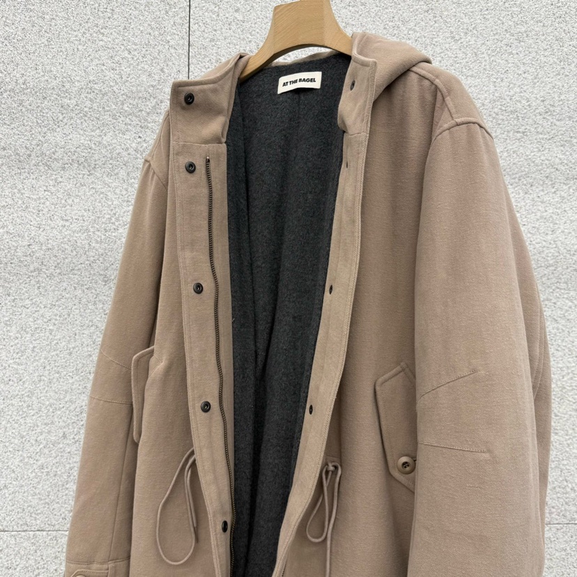 AT THE BAGEL東大門㊣實拍女裝新款人氣時尚真品中長款大衣AT THE BAGEL中長款大衣
