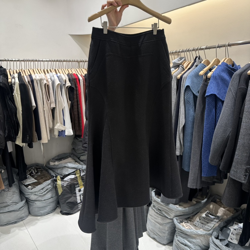 BLUEI-D韓國直郵㊣女裝新款推薦職業熱賣人氣休閑真品長裙Blue i-d長裙圖色3黑色