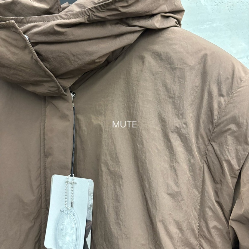 MUTE-P東大門㊣直郵女士新品推薦25秋冬時尚短款羽絨服鵝絨MUTE短款羽絨服