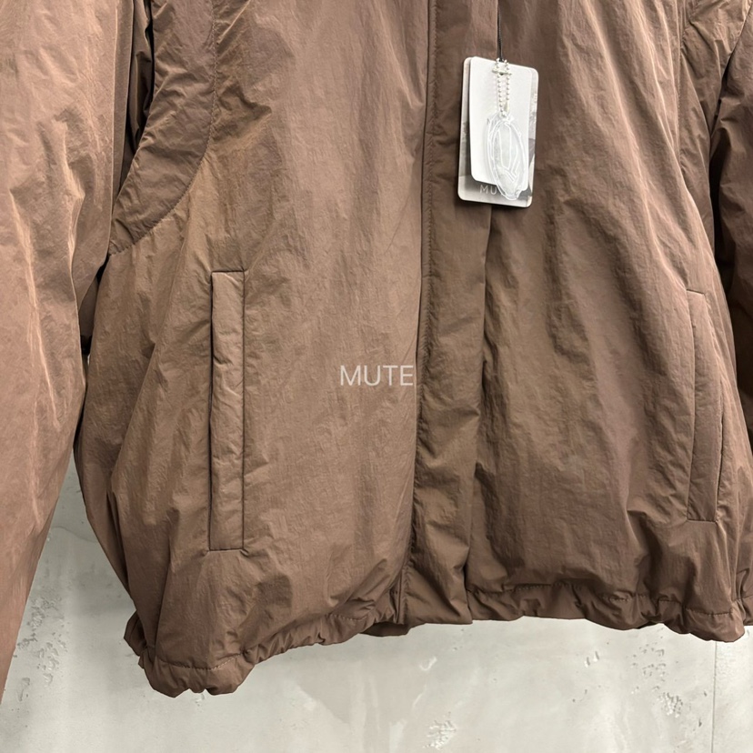 MUTE-P東大門㊣直郵女士新品推薦25秋冬時尚短款羽絨服鵝絨MUTE短款羽絨服