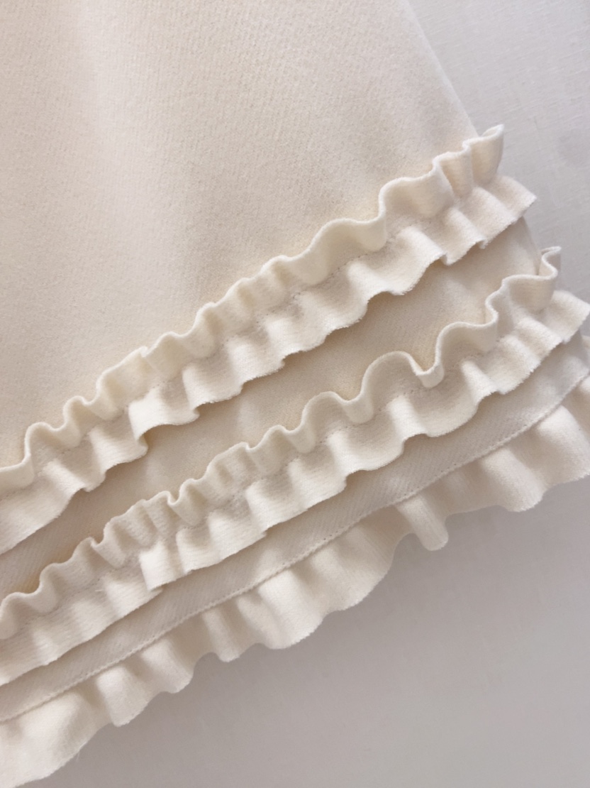 LOVE ROSIE韓國代購㊣女士新款真品休閑半身裙中短裙荷葉邊LOVE ROSIE半身裙/中短裙