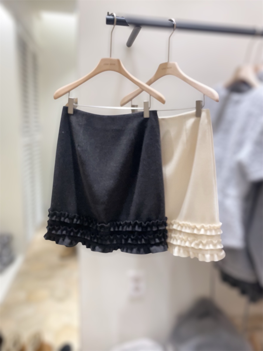 LOVE ROSIE韓國代購㊣女士新款真品休閑半身裙中短裙荷葉邊LOVE ROSIE半身裙/中短裙