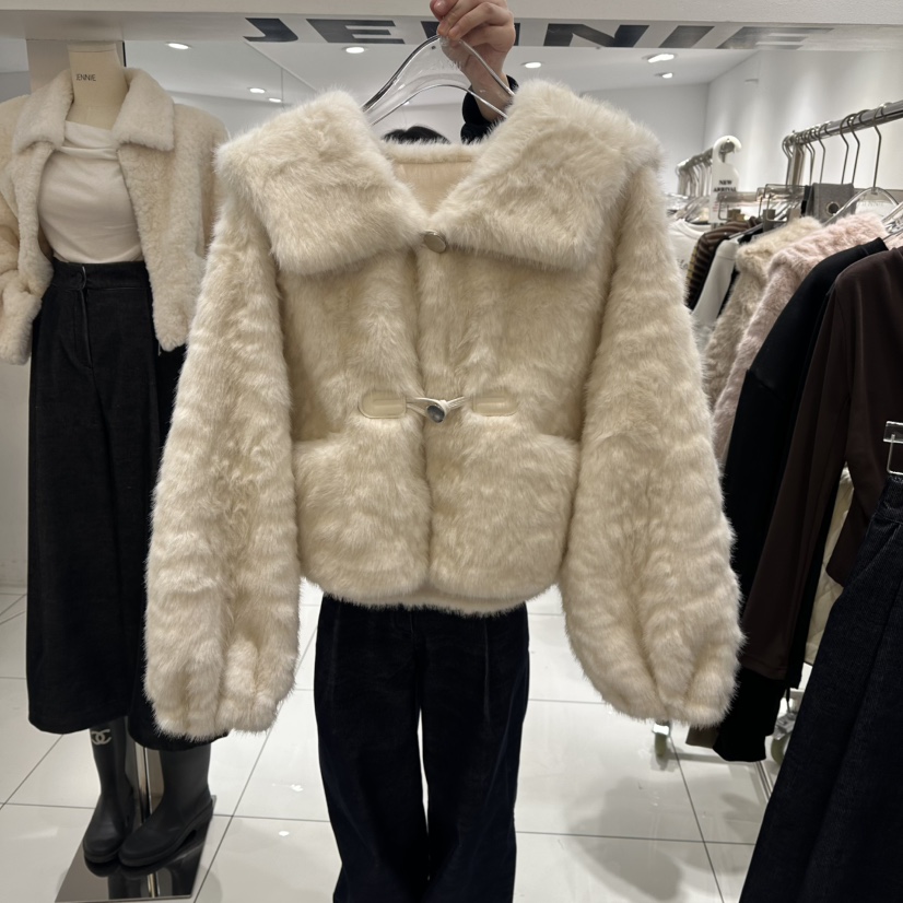 JENNIE韓國代購㊣女裝新品真品職業推薦熱賣時尚休閑短款大衣JENNIE/VENEFIT短款大衣圖色2白色