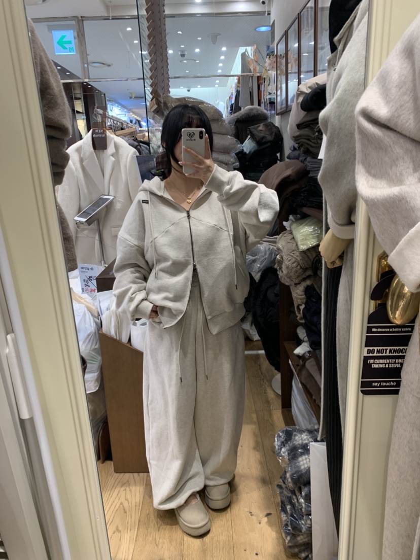 DE GO YOU東大門㊣直郵女裝新款25秋冬熱賣時尚套裝加絨套裝DE GO YOU套裝