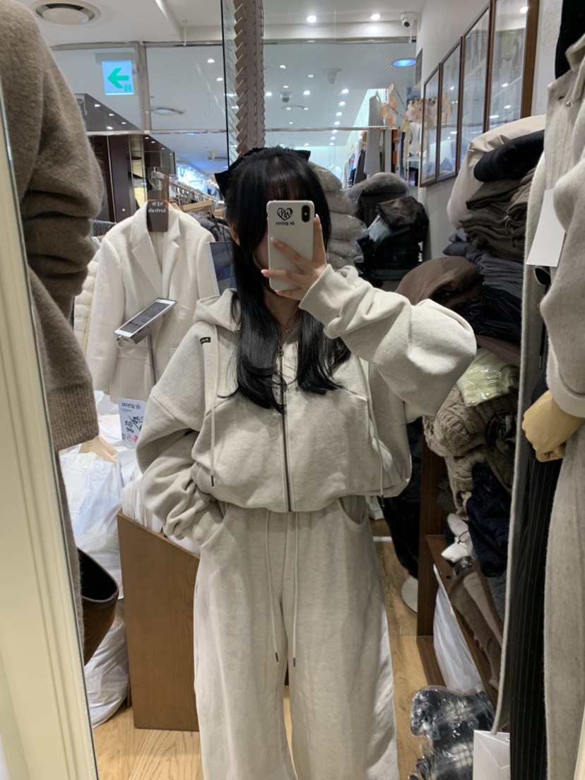 DE GO YOU東大門㊣直郵女裝新款25秋冬熱賣時尚套裝加絨套裝DE GO YOU套裝