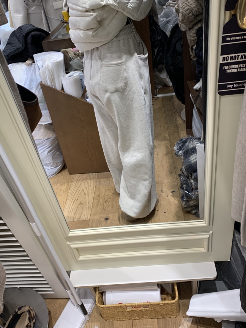 DE GO YOU東大門㊣直郵女裝新款25秋冬熱賣時尚套裝加絨套裝DE GO YOU套裝