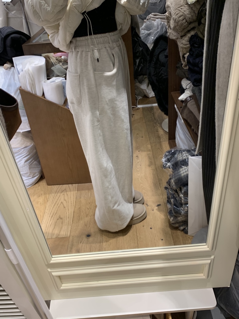 DE GO YOU東大門㊣直郵女裝新款25秋冬熱賣時尚套裝加絨套裝DE GO YOU套裝