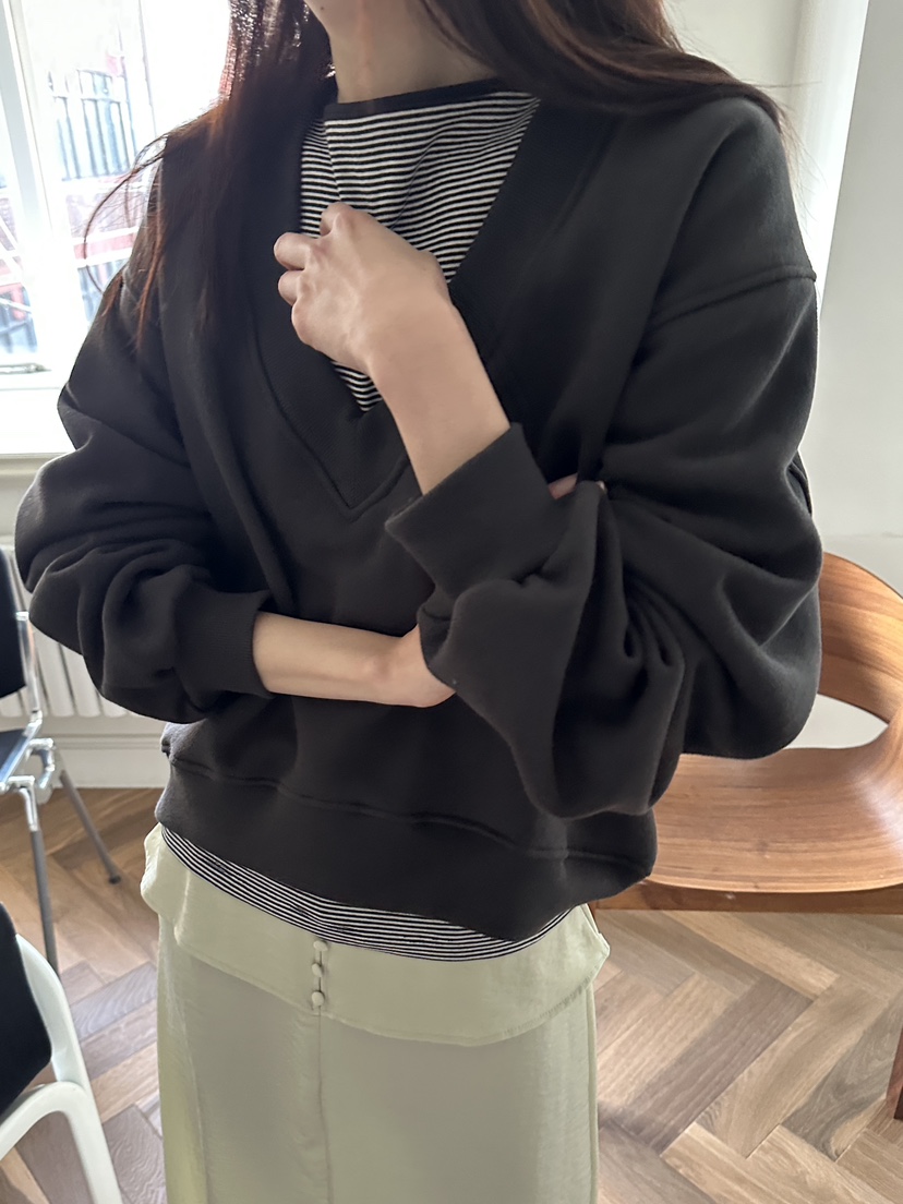 BOWIE東大門㊣代購女裝新款推薦休閑人氣真品25秋冬衛衣V領BOWIE衛衣