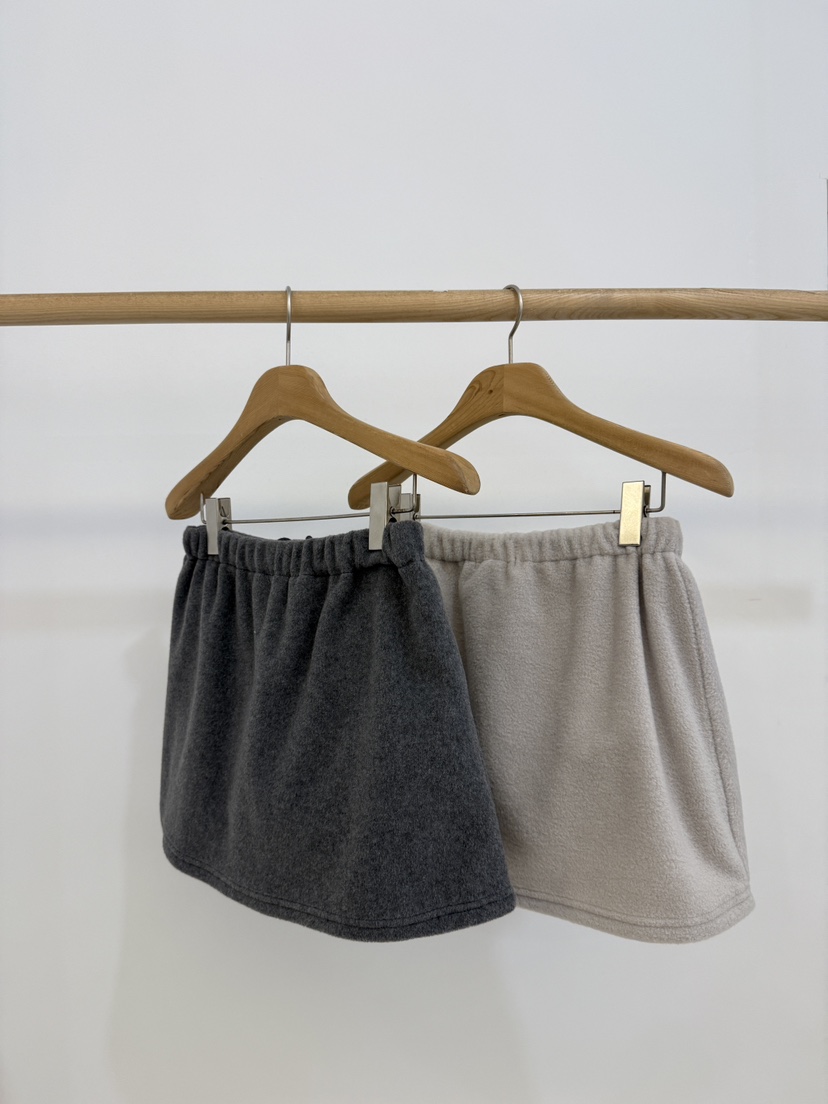 BY CHAPTER東大門㊣實拍女裝新品時尚真品職業推薦裙褲羊毛BY Chapter裙褲